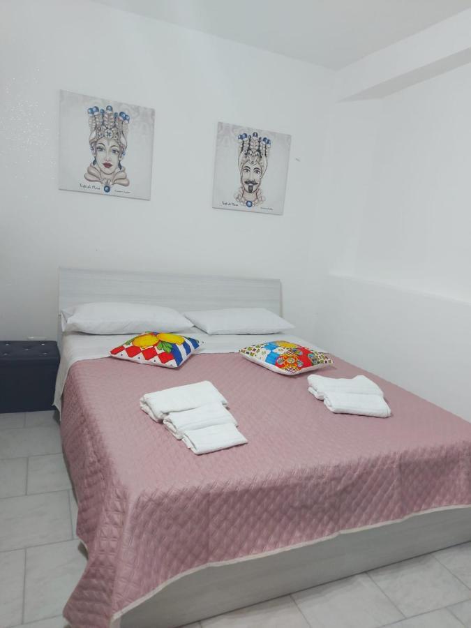 Moro Rooms Catánia Buitenkant foto